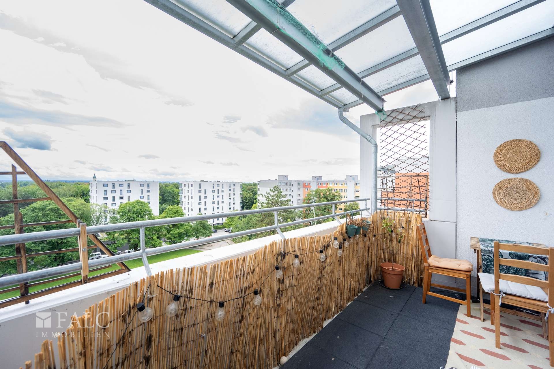 Süd-West Balkon 